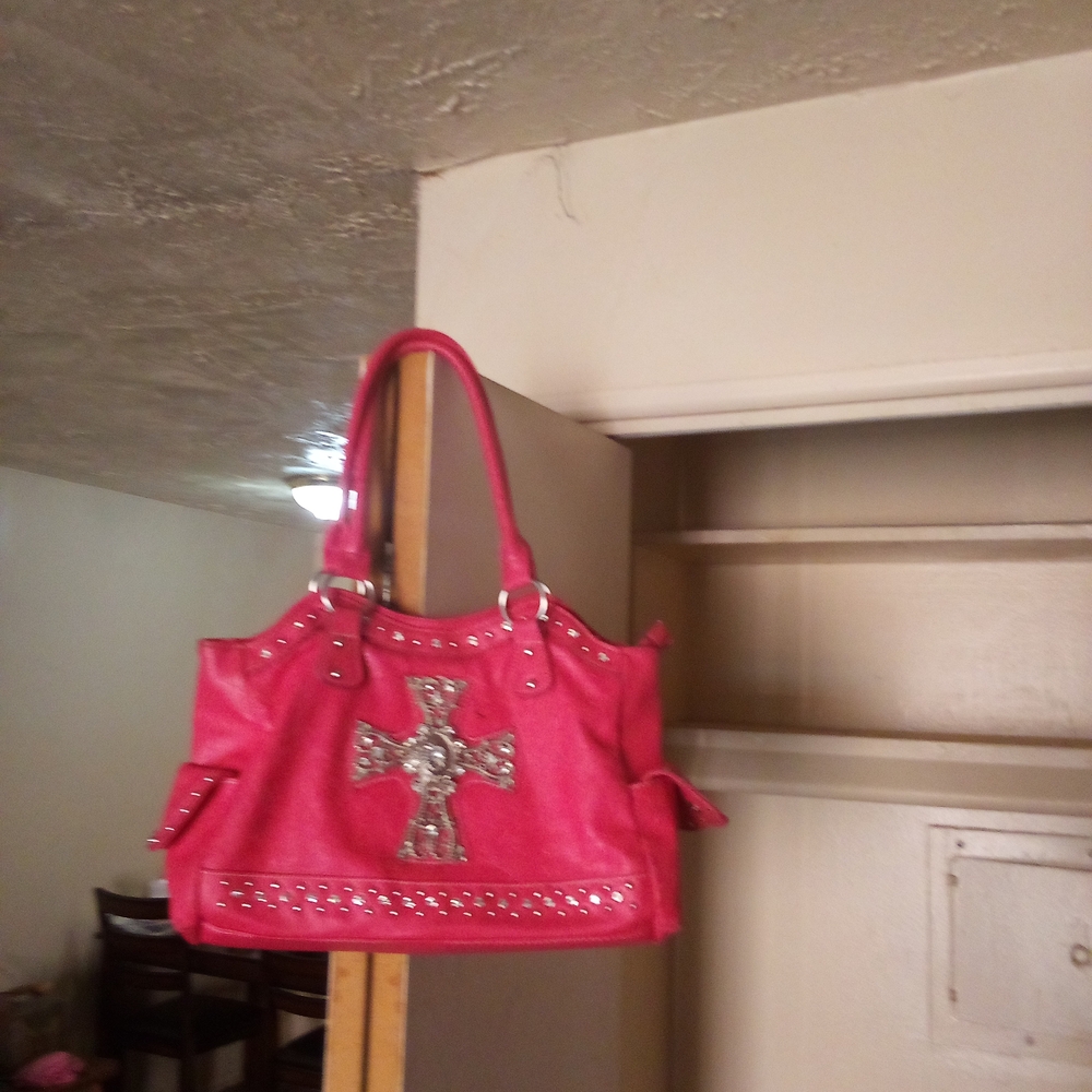 Elegant Pink Shoulder Bag with Cross Embellishment